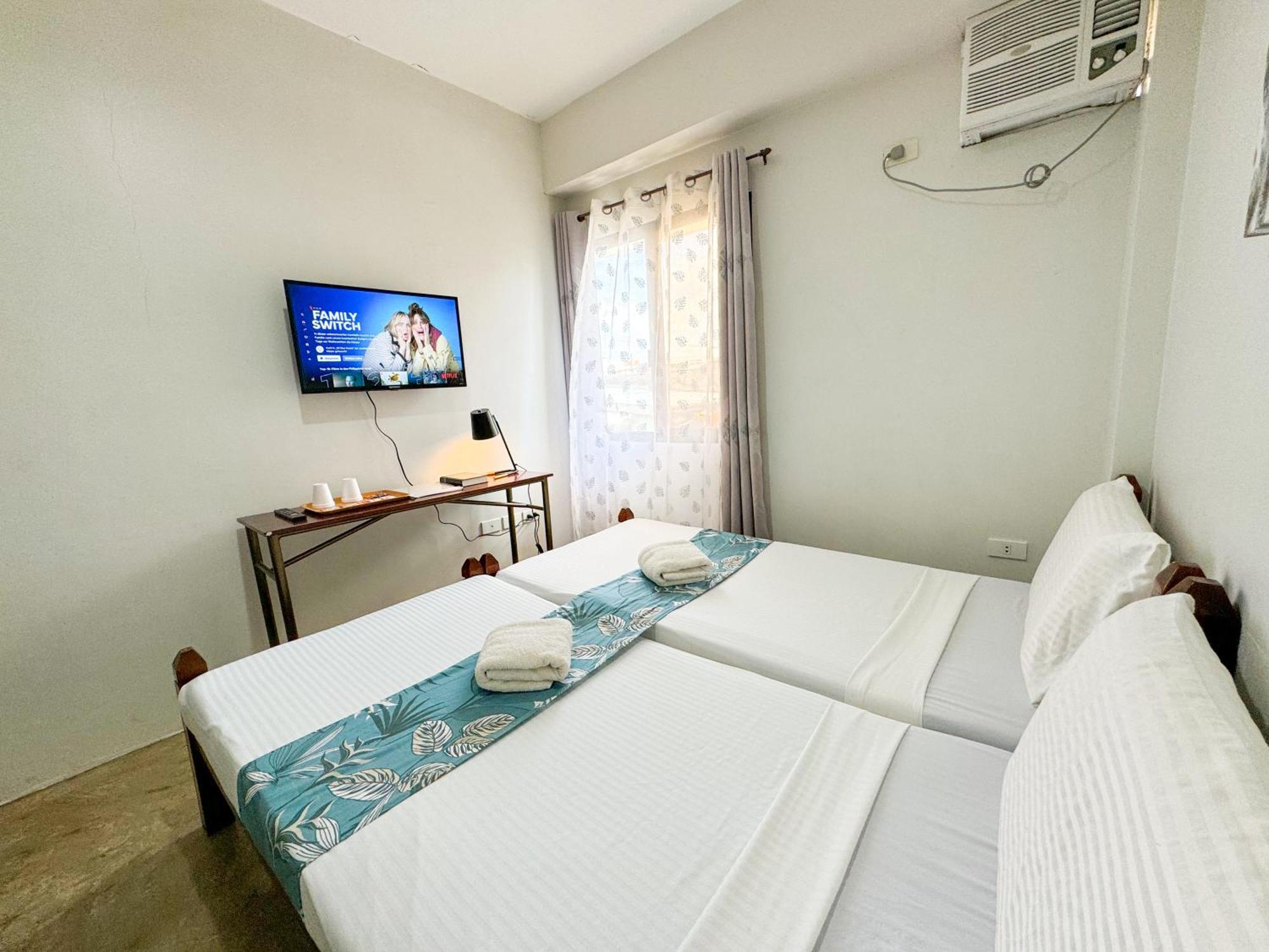 Gplace Hotel Cebu Exterior foto